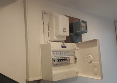 Tableau électrique sécurisé pour un studio sous les toits à Corbeil-Essonnes