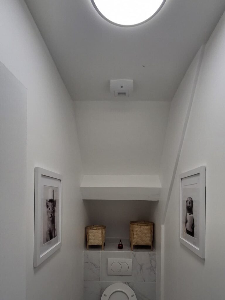 Bouche VMC hygroréglable WC étage avec détecteur de présence