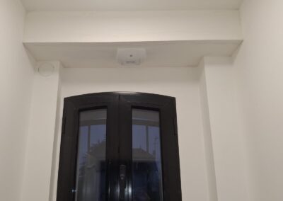 Bouche VMC WC avec détecteur intégrée dans coffrage au rez-de-chaussée